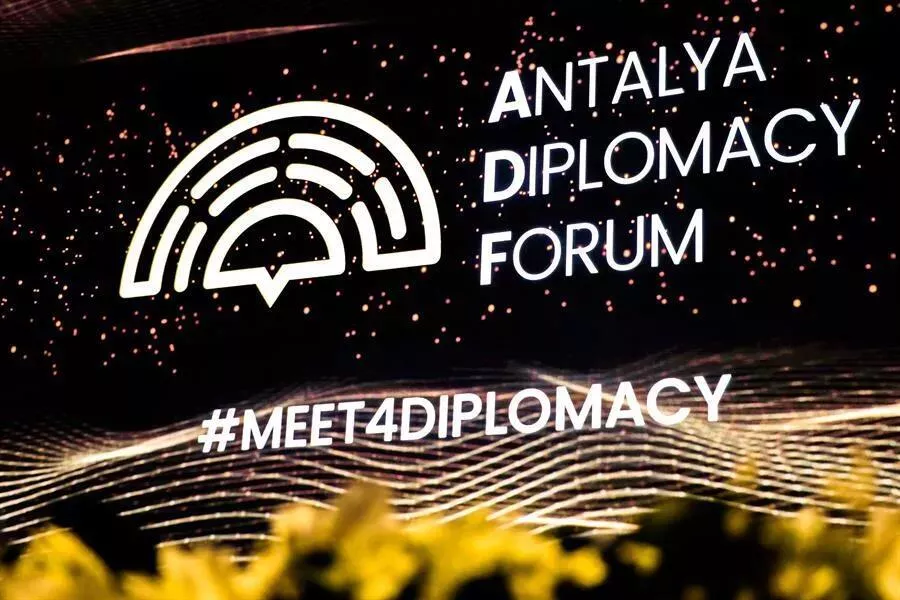 Antalya Diplomasi Forumu Ertelendi