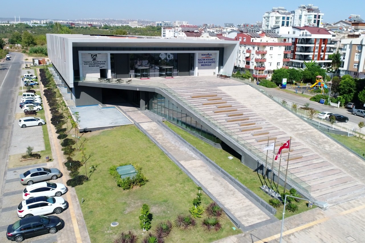 Nazım Hikmet Fuar ve Kongre Merkezi
